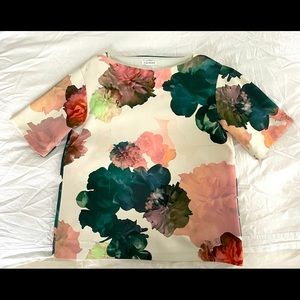 Club Monaco Top. Floral pattern. Amazing structured quality material. Size Small